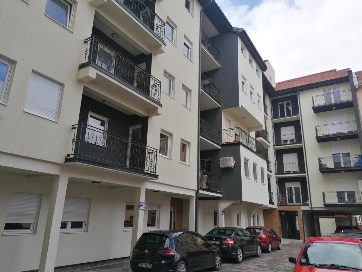Nenadovic Apartman Obrenovac  Zewnętrze zdjęcie